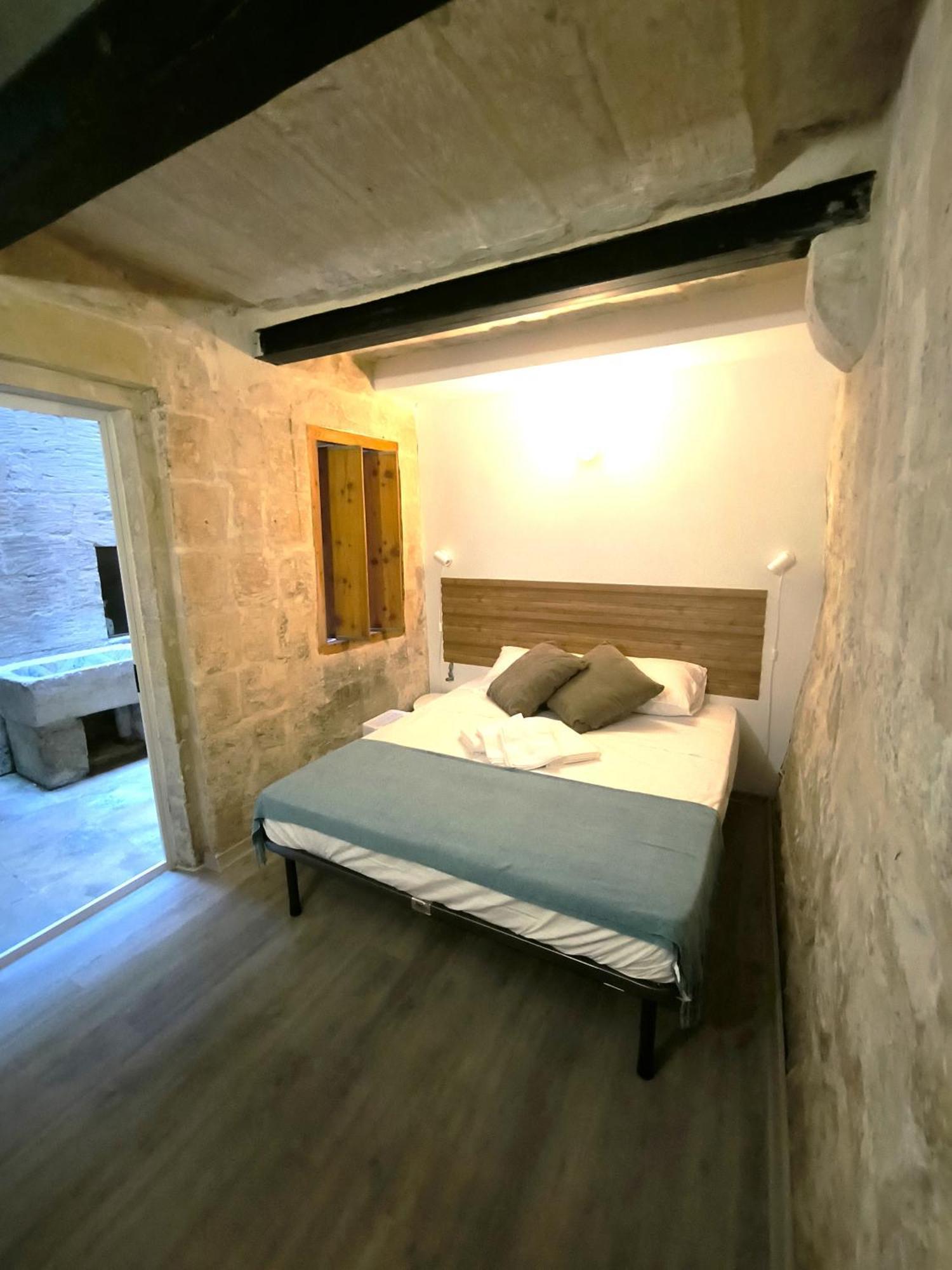 Stunning Valletta 3 Bedroom Town House Экстерьер фото