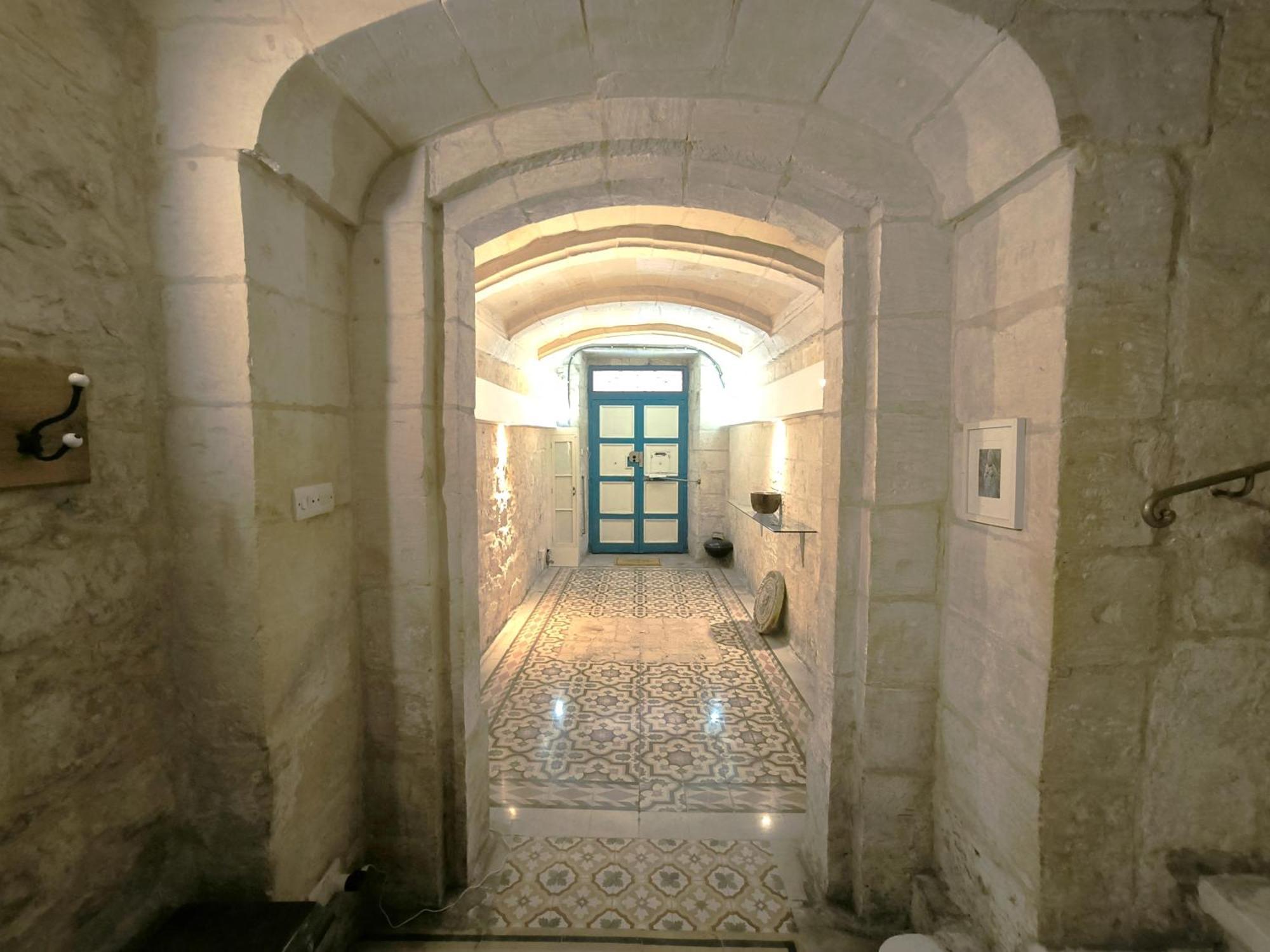 Stunning Valletta 3 Bedroom Town House Экстерьер фото