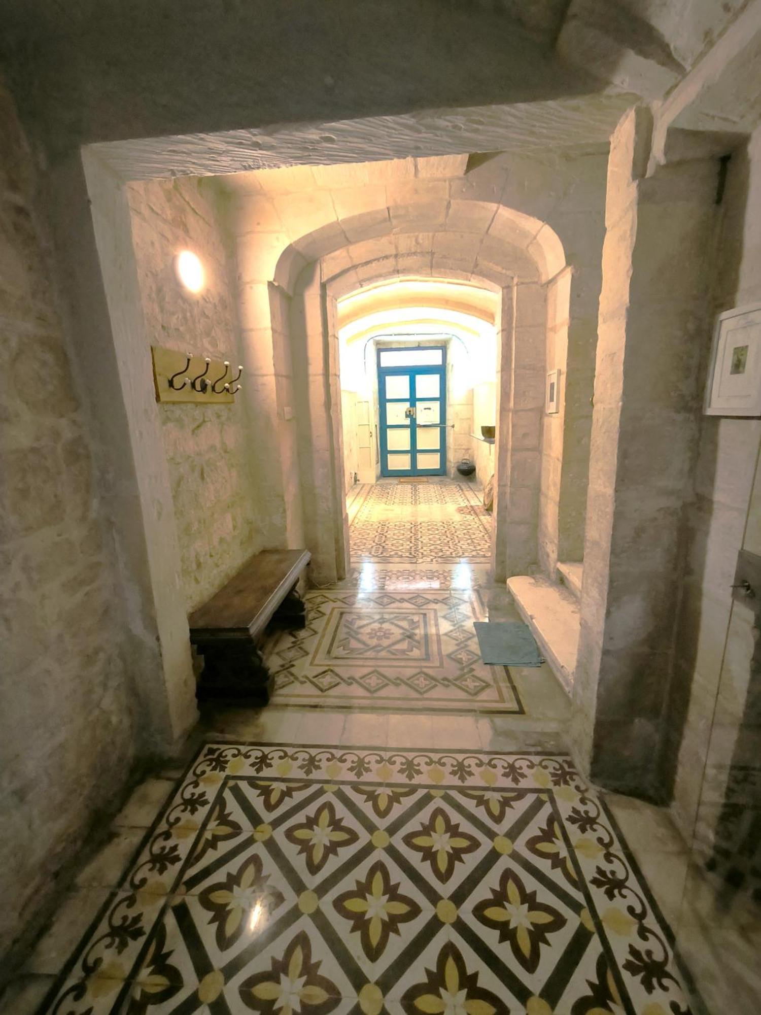 Stunning Valletta 3 Bedroom Town House Экстерьер фото